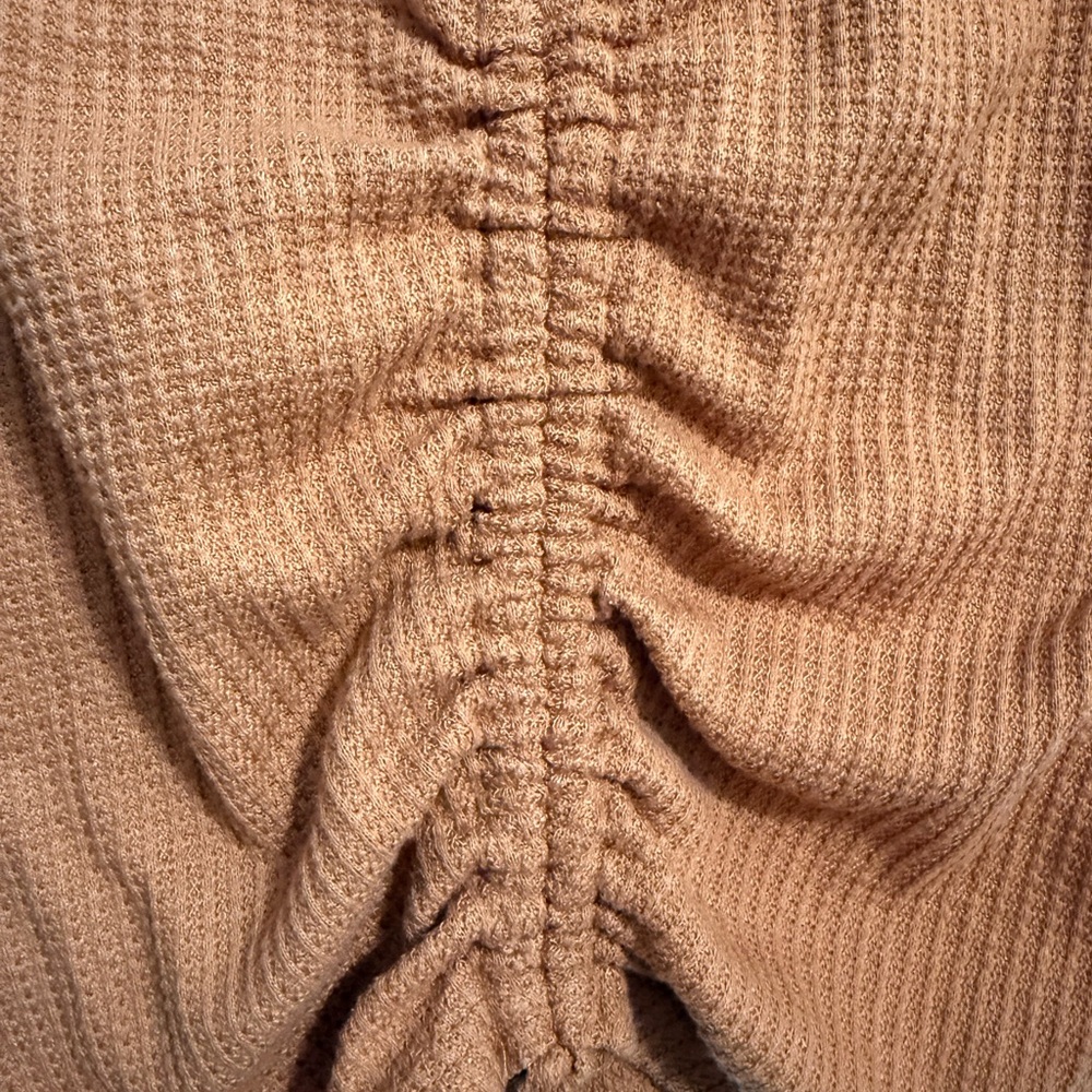 Paper Crane Ruched Rust Tank Top - Picture 4 of 4